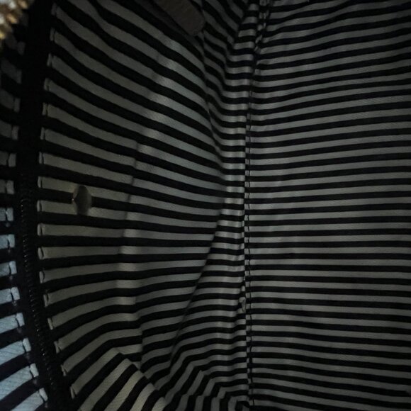 Kate Spade Small Harris Cobble Hill in Warm Putty - Picture 8 of 8